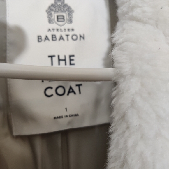 Elegant White Women's Coat - Picture 3 of 4